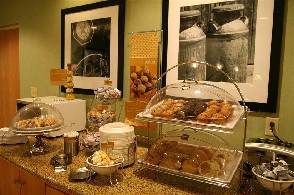 Hampton Inn & Suites Tampa East Casino Area Seffner Restaurant foto
