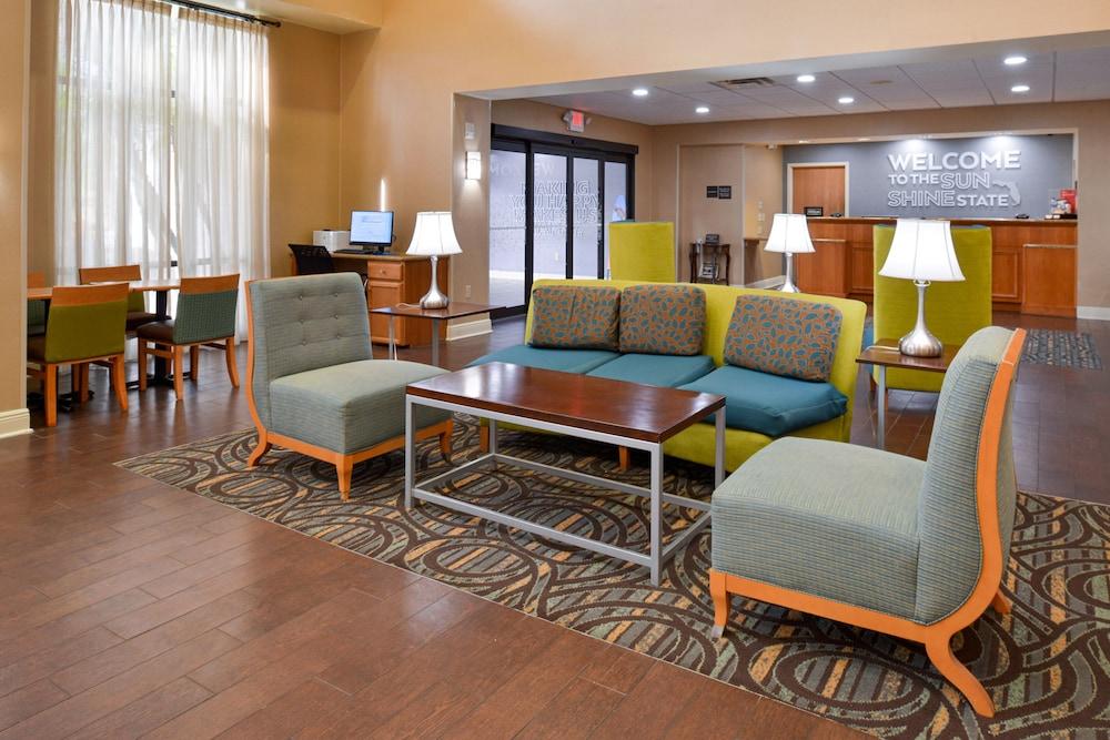 Hampton Inn & Suites Tampa East Casino Area Seffner Exterior foto